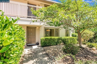 1312 Skycrest Dr Unit 4, Walnut Creek, CA 94595