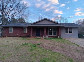 416 Pearl Daniel Dr, Booneville, MS 38829