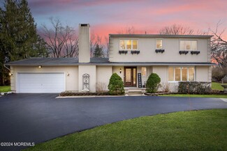 30 Mccutcheon Ct, Middletown, NJ 07748