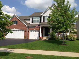2087 Amelia Ln, Hoffman Estates, IL 60192
