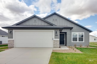 2080 Strike Eagle St, Mountain Home, ID 83647
