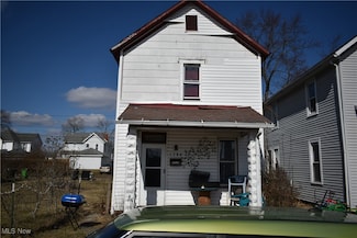 1144 Adams St, Coshocton, OH 43812
