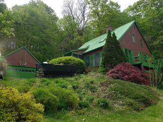 12 Nagler Cross Rd, Huntington, MA 01050