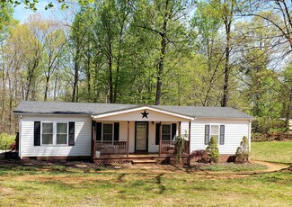 1910 Morris Rd, Goodview, VA 24095