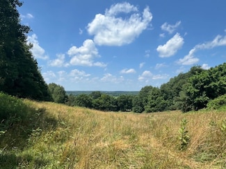 9178 S Canal Rd, Conneaut Lake, PA 16316