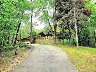 W2006 Lyndon Ln, Lyndon Station, WI 53944