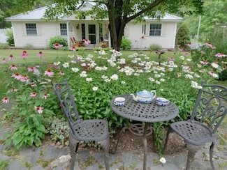 95 W Danforth Rd, Freedom, NH 03836