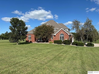 6445 N 168th St, Omaha, NE 68116