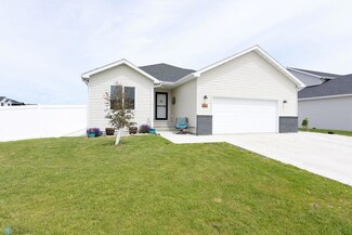 1322 28th Ave W, West Fargo, ND 58078