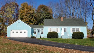 51 West St, Fairfield, ME 04937