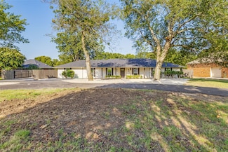 1900 Carriage Estates Rd, Sherman, TX 75092