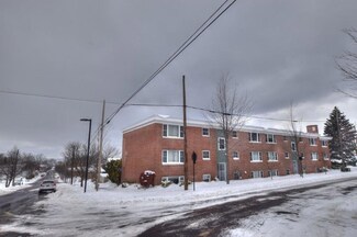 575 E Lake St Unit 1, Petoskey, MI 49770