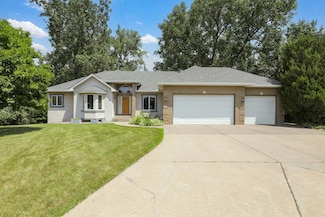 2510 Wexford Ct, New Brighton, MN 55112