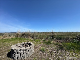 556 Duck Lake Dr NE, Ocean Shores, WA 98569