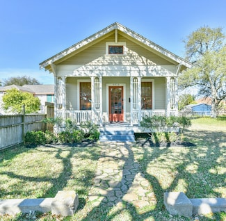4816 1/2 Avenue O, Galveston, TX 77551