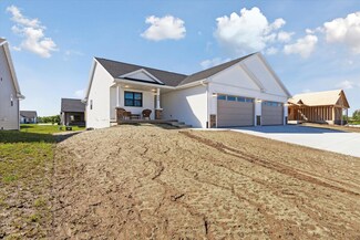 649 Locust Ln, Evansville, WI 53536