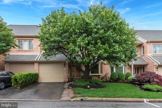 16 Militia Hill Dr, Chesterbrook, PA 19087