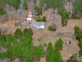 2324 W Dekalb St, Camden, SC 29020
