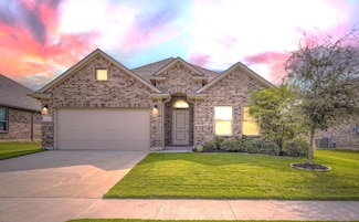 1829 Ruffian Rd, Granbury, TX 76049