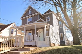 34 Dolbeer St, Perry, NY 14530