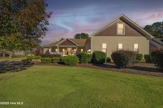 127 Meherrin River Dr, Hertford, NC 27944