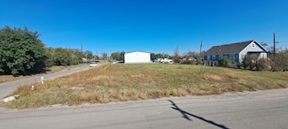 304 Burkett St, Taylor, TX 76574