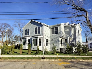 ONE Manhasset Ave Unit A, Port Washington, NY 11050