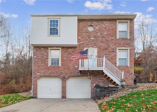 121 Shelbourne Dr, Coraopolis, PA 15108
