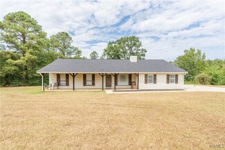 348 Pine Ridge Dr, Moundville, AL 35474