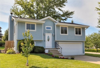 3200 SE 22nd Ct, Des Moines, IA 50320