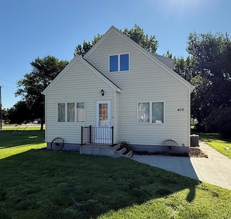 406 Carleton Ave, Morgan, MN 56266