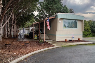 127 Brentwood Dr, Grants Pass, OR 97526