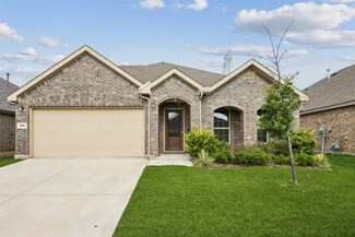 9114 S Field Ln, Arlington, TX 76002