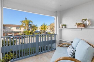 910 N Pacific St Unit 4, Oceanside, CA 92054