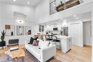 501 Solway St, Glendale, CA 91206
