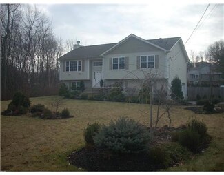 68 Macarthur Blvd, Coventry, RI 02816