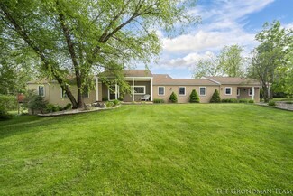 1300 4 Mile Rd NW, Grand Rapids, MI 49544