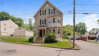 6 Fuller Ave, Riverside, RI 02915