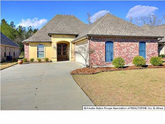 10049 Chanel Dr, Denham Springs, LA 70706