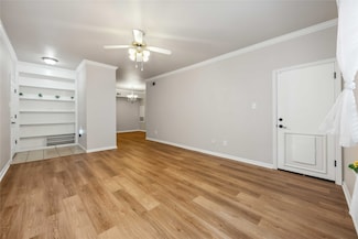 2255 Braeswood Park Dr Unit 105, Houston, TX 77030
