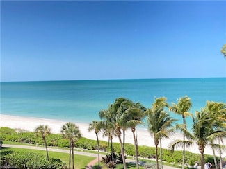 4001 Gulf Shore Blvd N Unit 505, Naples, FL 34103
