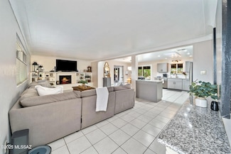 2201 E La Madera Dr, Tucson, AZ 85719