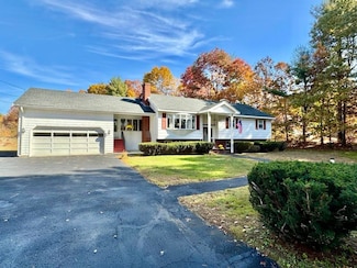 3 Nancy Ave, Pelham, NH 03076