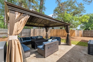 2404 Menola Ave, Charleston, SC 29414