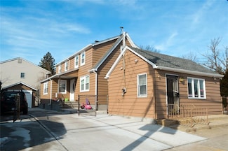 837 Willis Ave Unit A, Albertson, NY 11507