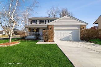 1201 Pinetree Ln, Bartlett, IL 60103
