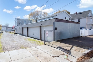 415 Anthony St, Fall River, MA 02721
