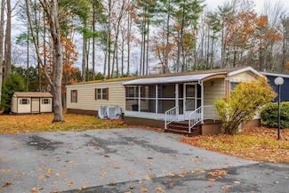 5 S Blueberry Ln, Rochester, NH 03867