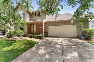 6117 Hillandale Rd, Davenport, IA 52806