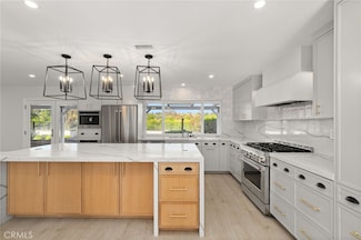 24362 Via Santa Clara, Mission Viejo, CA 92692